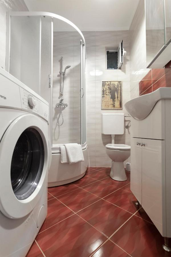 Apartment Feratjer Spalato Esterno foto